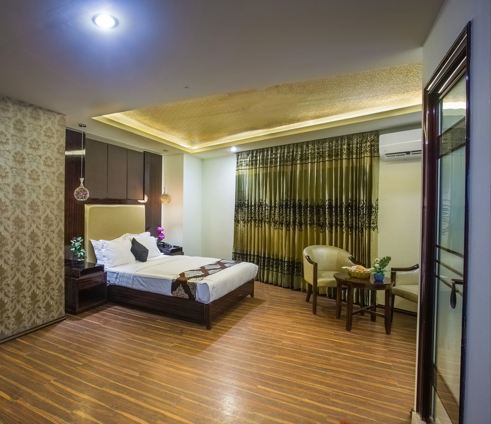 סילט Hotel Noorjahan Grand מראה חיצוני תמונה