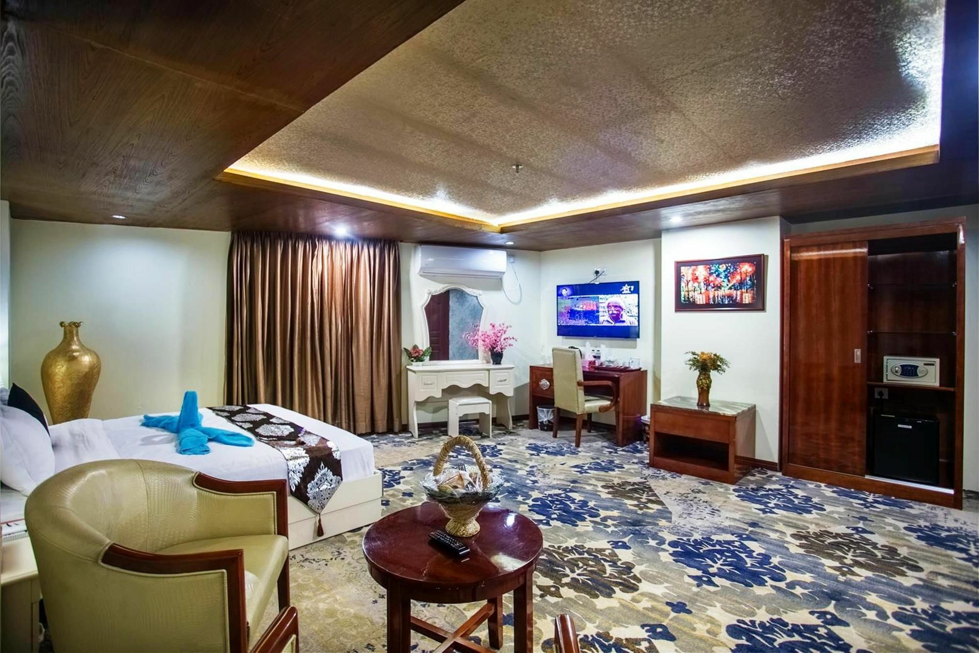סילט Hotel Noorjahan Grand מראה חיצוני תמונה